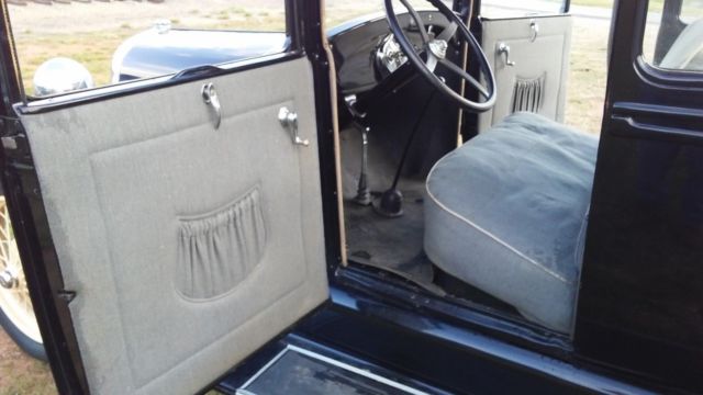 1929 Ford Model A - photo 4