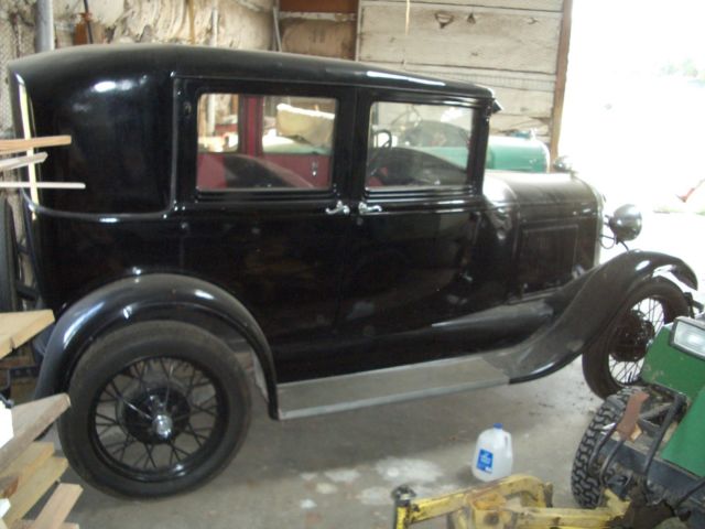 1929 Ford Model A Fordor Sedan - photo 2