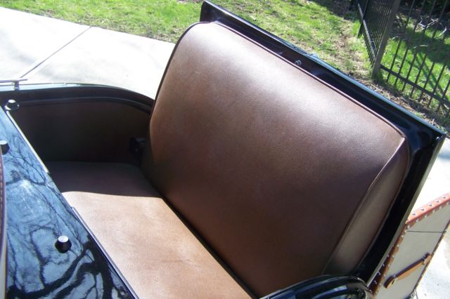 1929 Ford Model A Roadster - photo 10