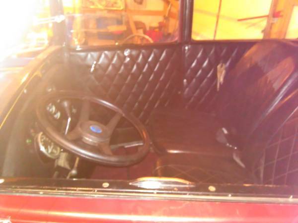 1929 Ford Model A sedan - photo 2