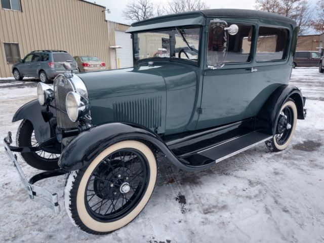 1929 Ford Model A Tudor Sedan $40k Restoration - photo 2