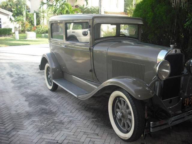 1929 OLDSMOBILE f 29 TWO DOORS. COLECTIBLE 1929 Oldsmobile Other