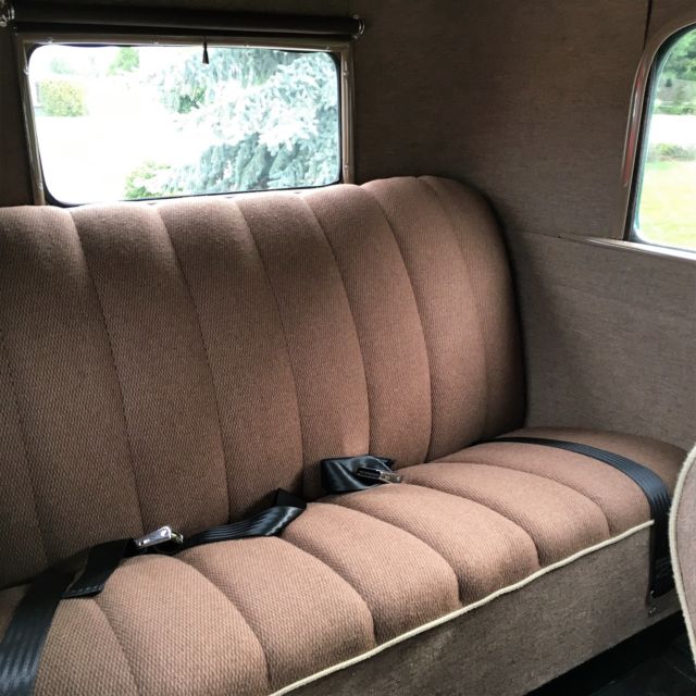 1929 Ford Model A Sedan - photo 4