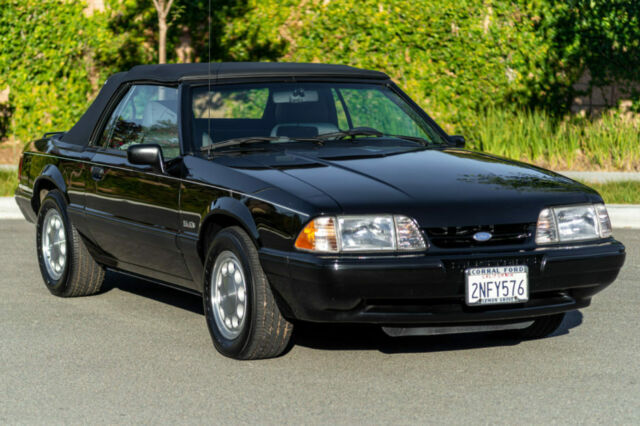 193 Original Miles on this RARE Barn Find 1989 Ford Mustang LX 5.0 Convertible 1989 Ford Mustang LX