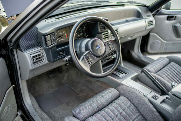1989 Ford Mustang LX - photo 4