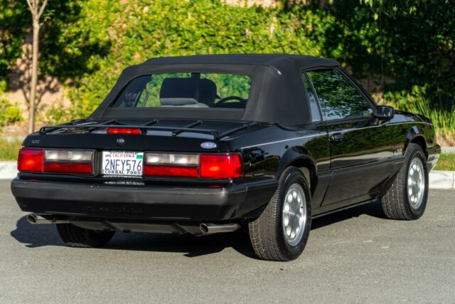 1989 Ford Mustang LX - photo 5