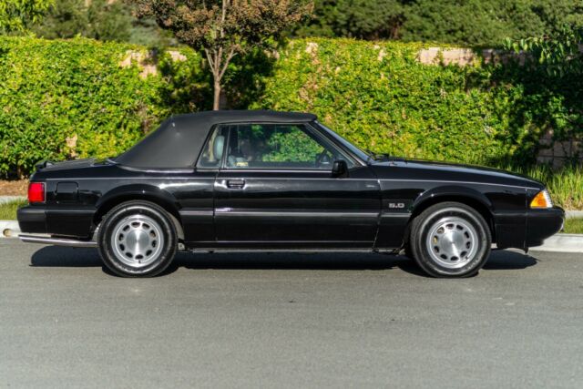 1989 Ford Mustang LX - photo 6