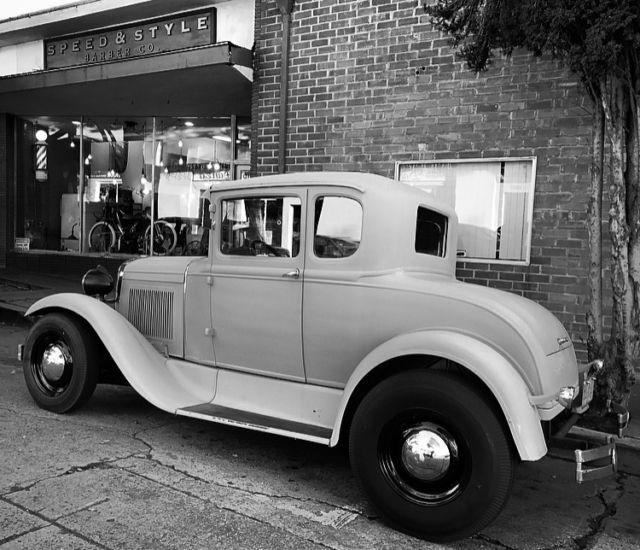 1930 Ford Model A Coupe - photo 3