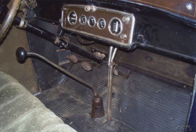 1930 Ford 4 Door - photo 5