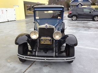 1930 Chevrolet Sedan - photo 2