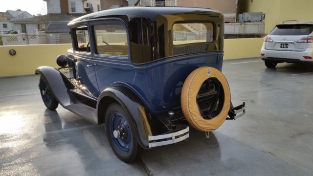 1930 Chevrolet Sedan - photo 3