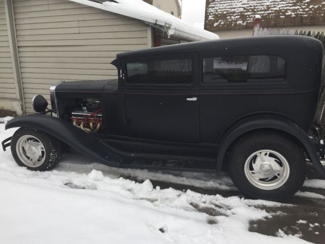 1930 Chevrolet Sedan - photo 2