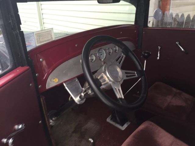 1930 Chevrolet Sedan - photo 6