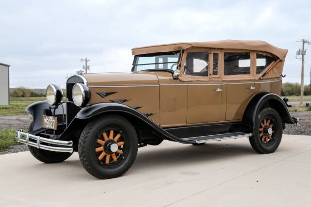 1930 Chrysler Model 70 Phaeton - photo 3