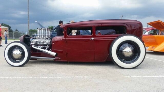 1930 Ford Model A Sedan - photo 2