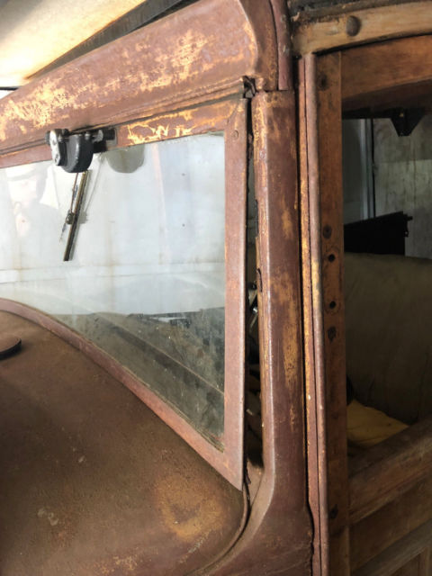 1930 Ford Model A Woody Wagon - photo 4