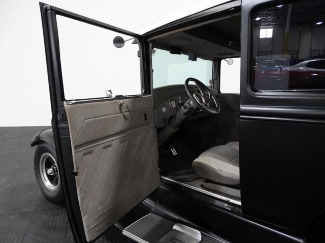 1930 Ford Model A - photo 10