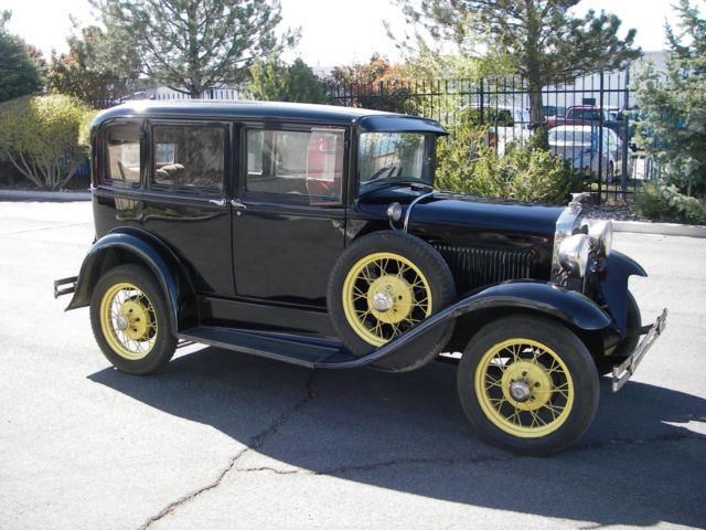 1930 ford model A 165-D Briggs Fordor Sedan NO RESERVE, SURVIVOR 1930 Ford Model A