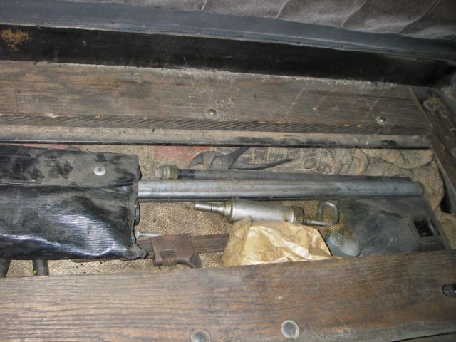 1930 Ford Model A - photo 12