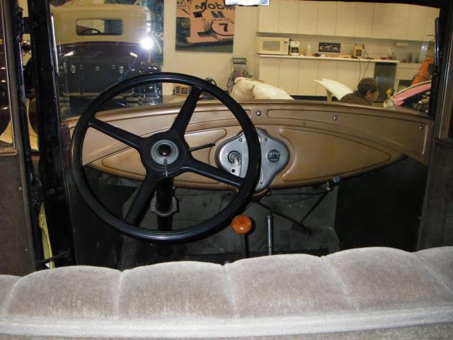 1930 Ford Model A - photo 9