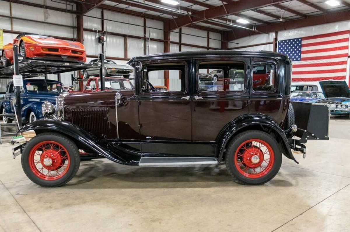 1930 Ford Model A - photo 2