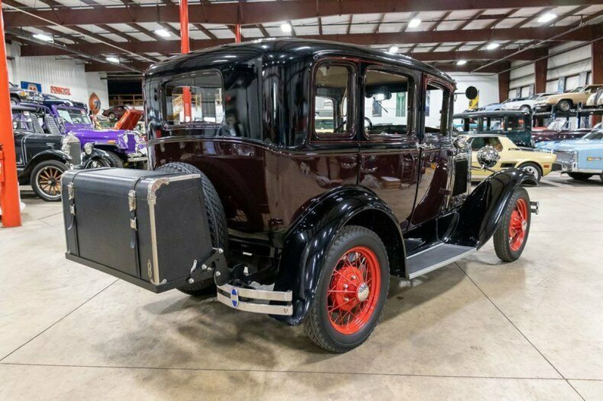 1930 Ford Model A - photo 5