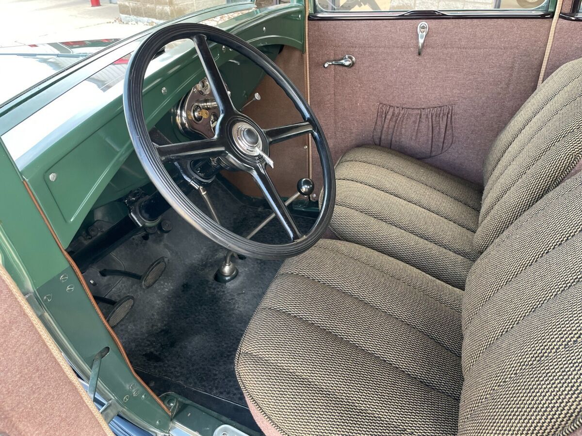 1930 Ford Model A - photo 10