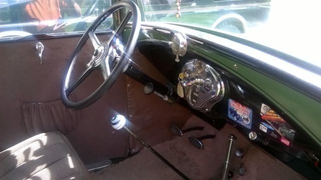 1930 Ford Model A 2 dr sadan - photo 3