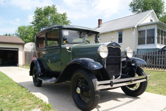 1930 Ford Model A Sedan - photo 3