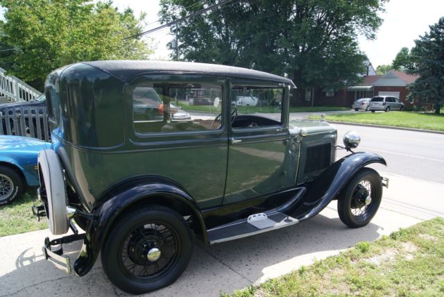 1930 Ford Model A Sedan - photo 4