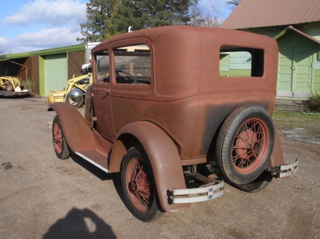 1930 Ford Model A Sedan - photo 3