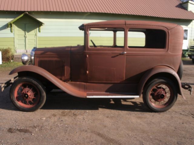 1930 Ford Model A Sedan - photo 6