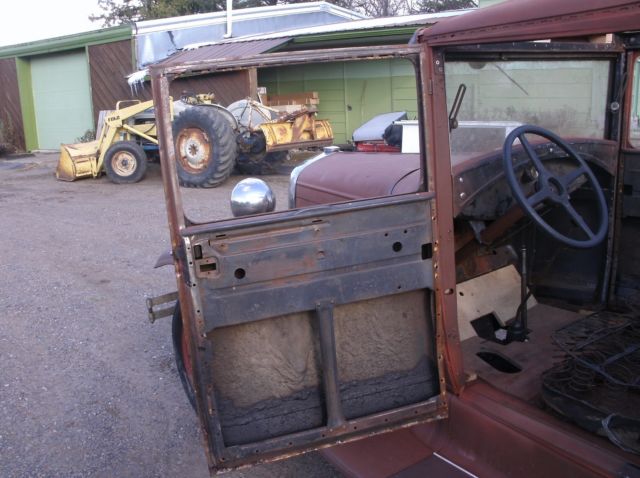 1930 Ford Model A Sedan - photo 9