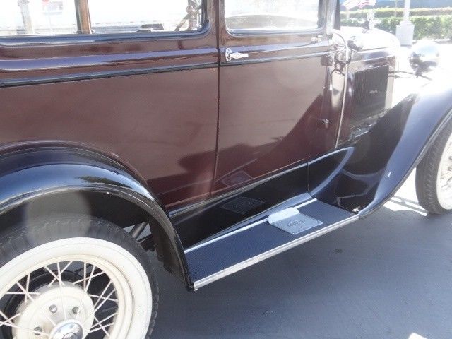 1930 Ford Model A 2 door tudor - photo 12