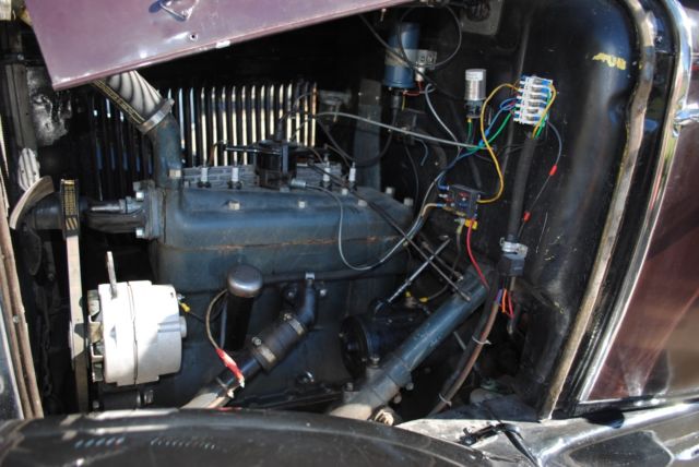 1930 Ford Model A Town sedan - photo 6