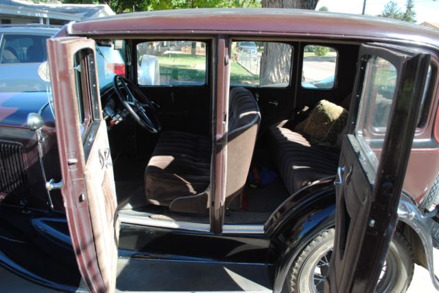 1930 Ford Model A Town sedan - photo 9