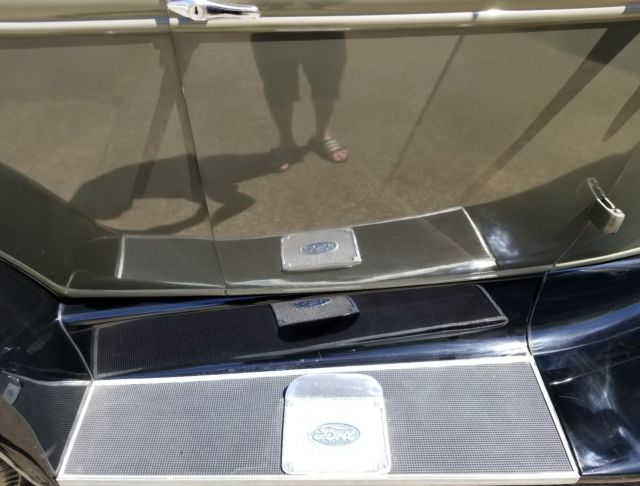 1930 Ford Model A Rumble Seat - photo 10