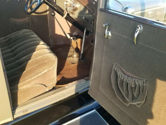 1930 Ford Model A - photo 12