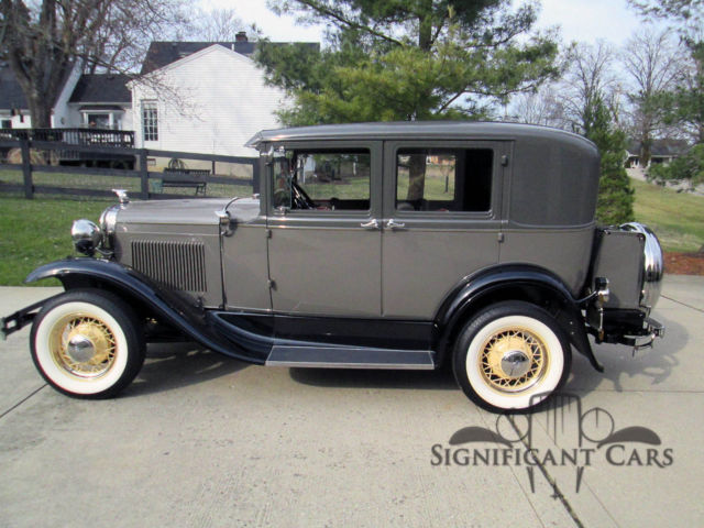 1930 Ford Model A Blind Back Fordor - photo 2