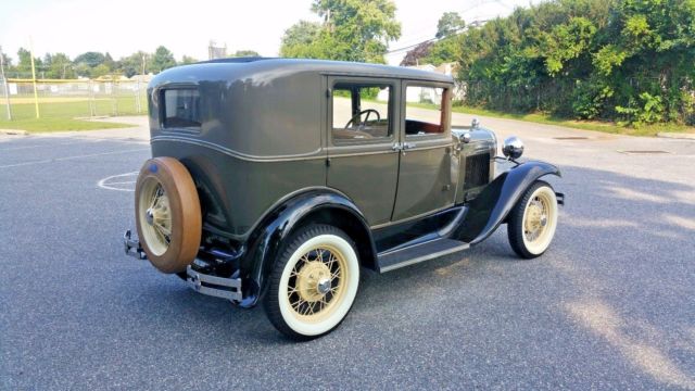 1930 Ford Model A Deluxe - photo 4