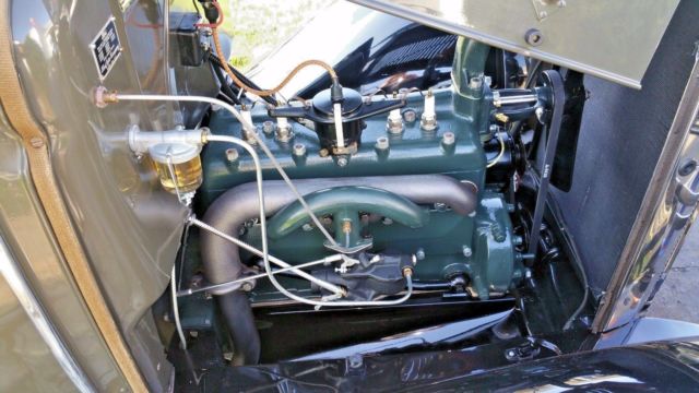 1930 Ford Model A Deluxe - photo 7