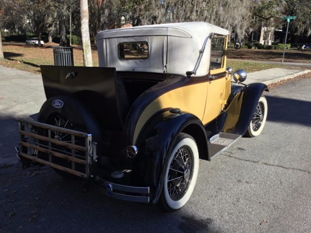 1930 Ford Model A Cabriolet Convertible - photo 4
