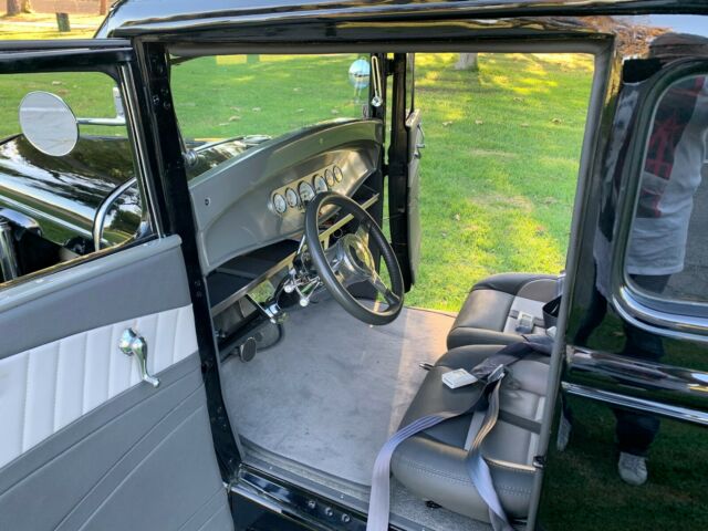 1930 Ford Model A - photo 6