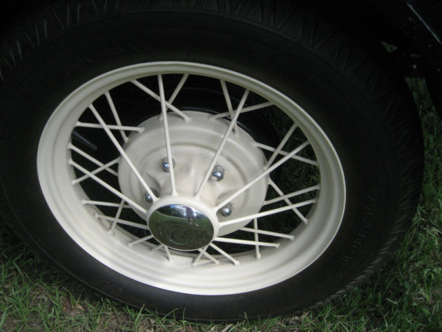 1930 Ford Model A - photo 10