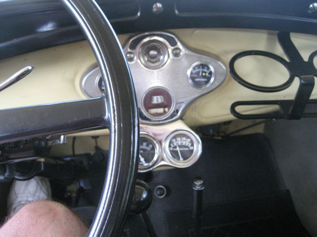 1930 Ford Model A - photo 12