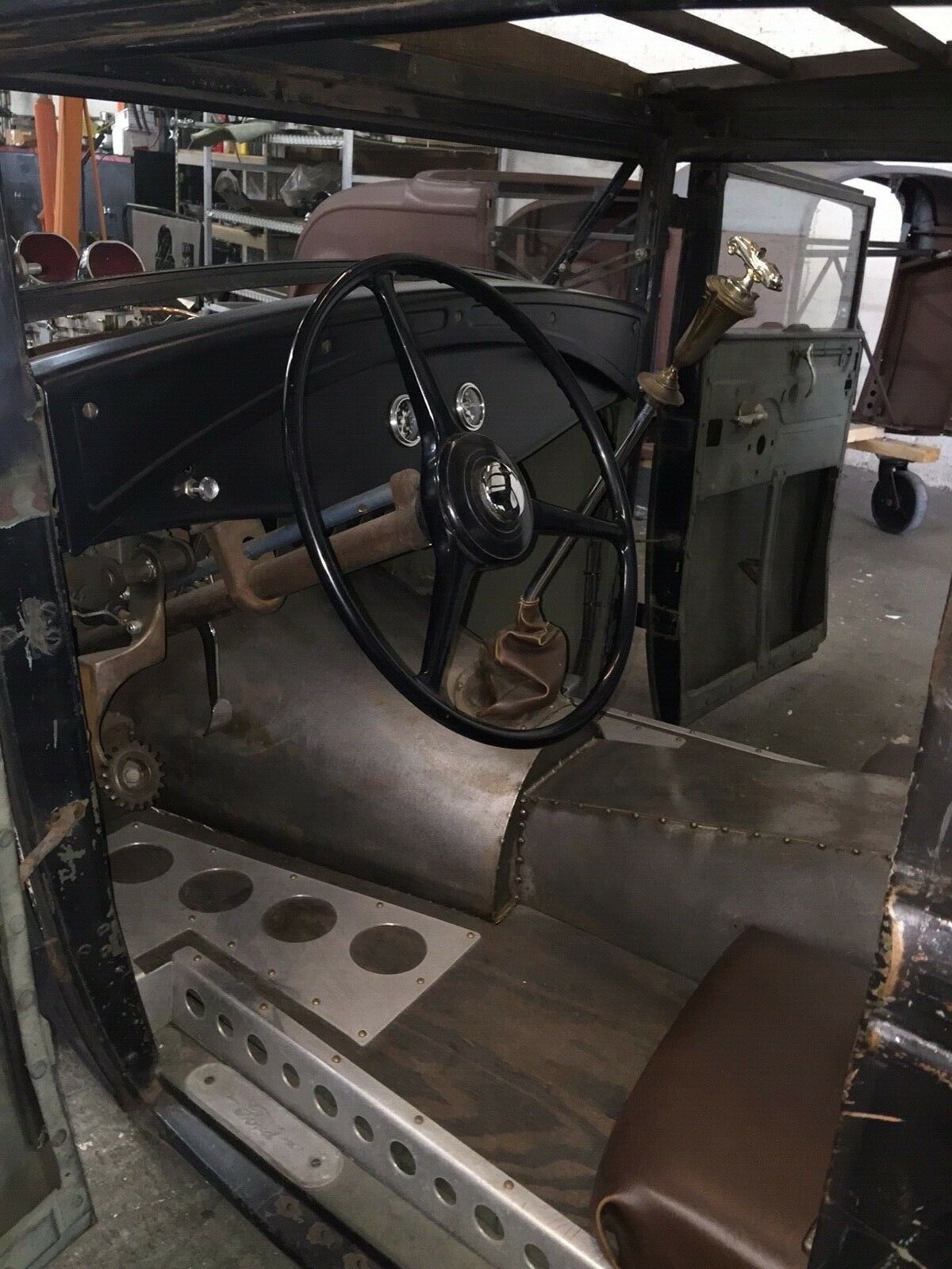 1930 Ford Model A - photo 8