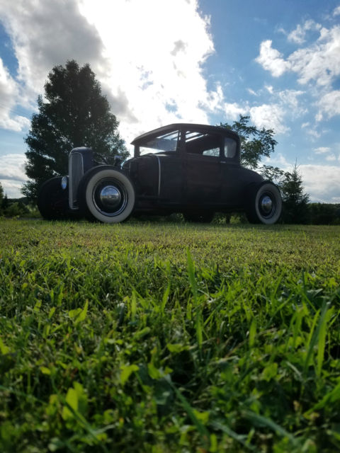 1930 Ford Model A - photo 2