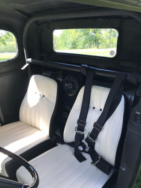 1930 Ford Model A - photo 10