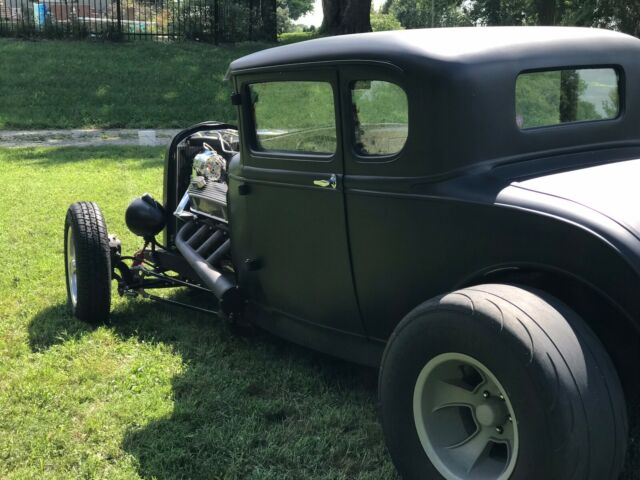 1930 Ford Model A - photo 2