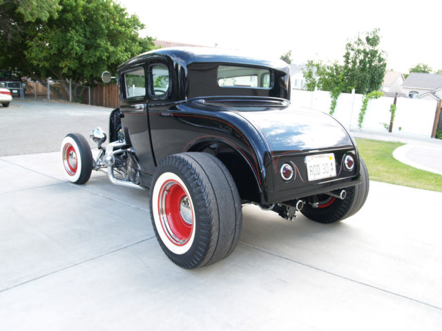 1930 Ford Model A Coupe - photo 2